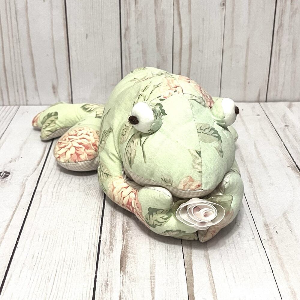 Vintage Cottagecore Russ Berrie FLORRIE FROG Flower Rare Paperweight/Doorstop - Picture 2 of 8